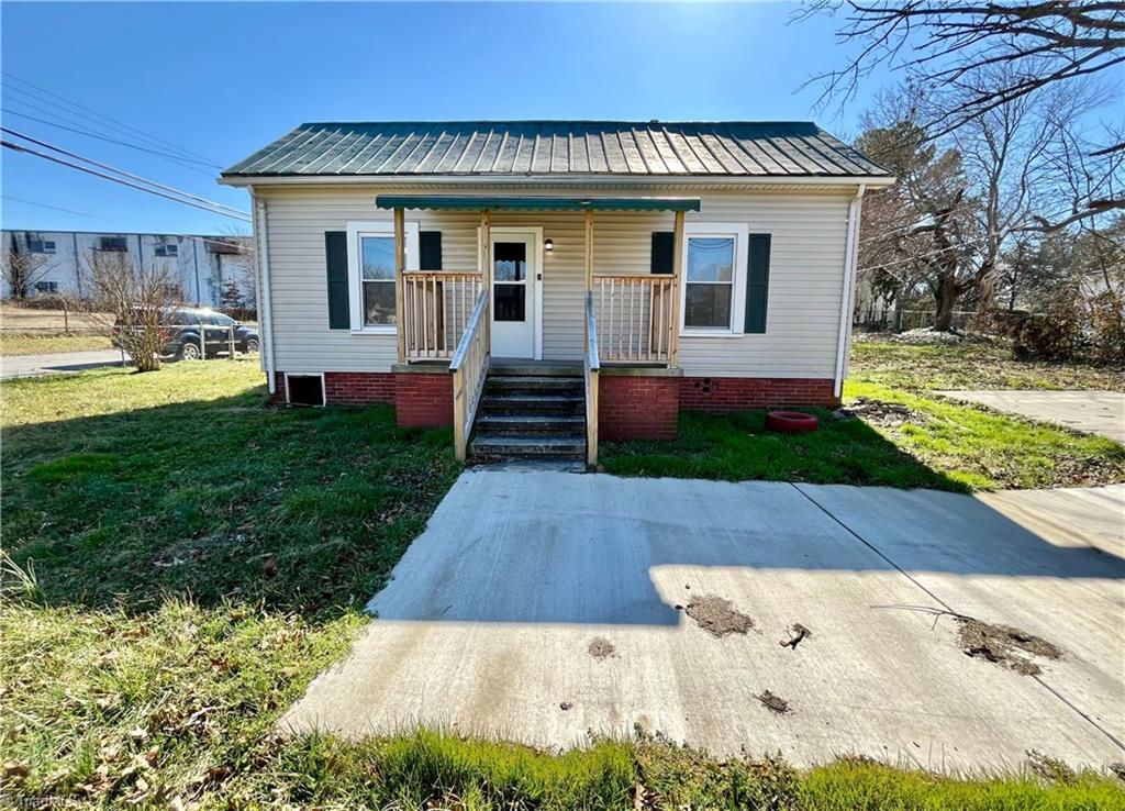 Durham St, Burlington, NC 27217