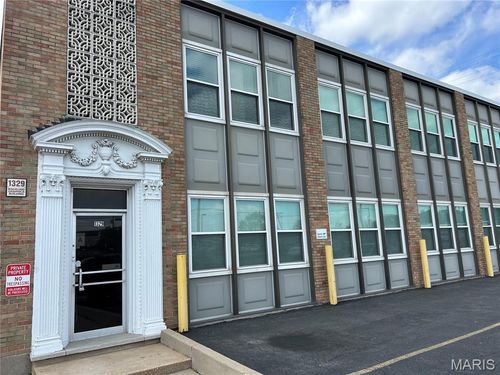 1327 Macklind Avenue, St Louis, MO, 63110 | Card Image