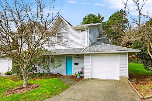 8-2200 Manor Dr, Comox, BC, V9M1C4 | Card Image