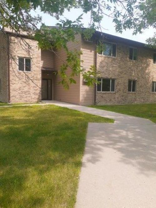 303 1st St Sw, Glyndon, MN, 56547-4008 | Card Image