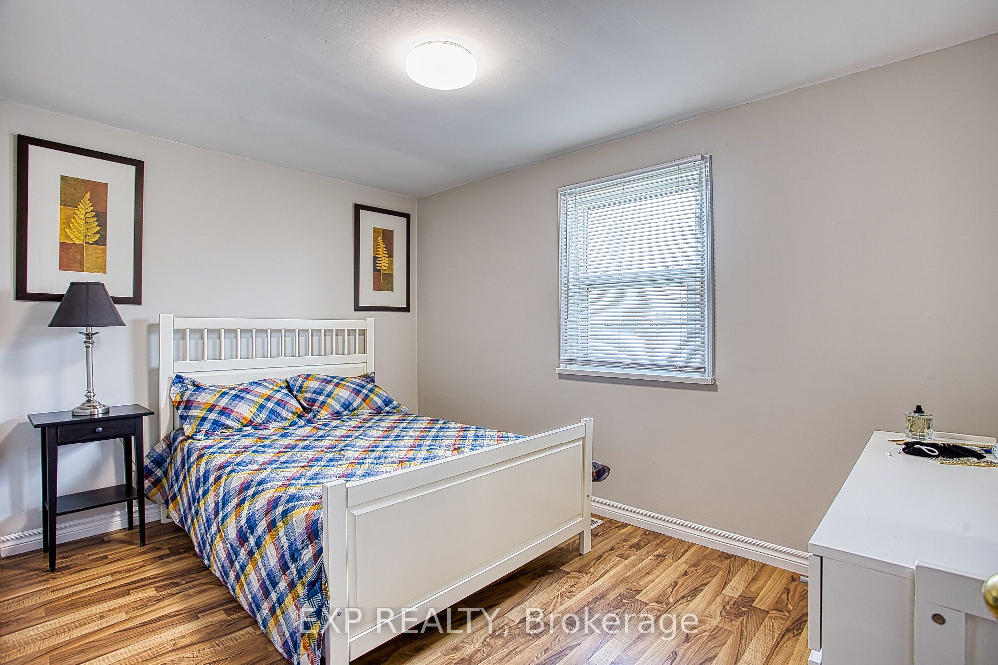 Commercial Sale in Hamilton 4