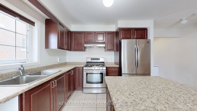 16 Eastern Skies Way, House attached with 3 bedrooms, 4 bathrooms and 1 parking in Markham ON | Image 17