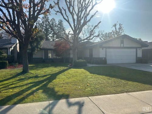 7205 Bandolero Way, Bakersfield, CA, 93308 | Card Image