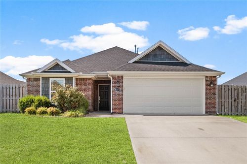4371 W Barhem Dr, Fayetteville, AR, 72704-5158 | Card Image