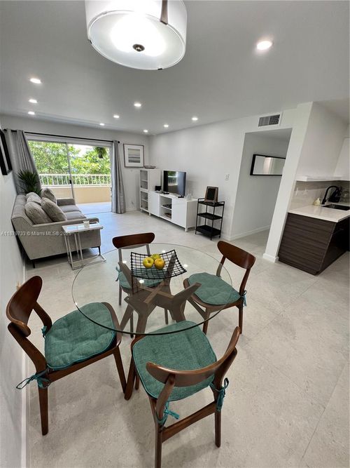 apt-6b-3304 Virginia St, Miami, FL, 33133-5279 | Card Image