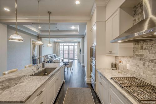 unit-1306-1000 Royal Ct, New Hyde Park, NY, 11040-2616 | Card Image