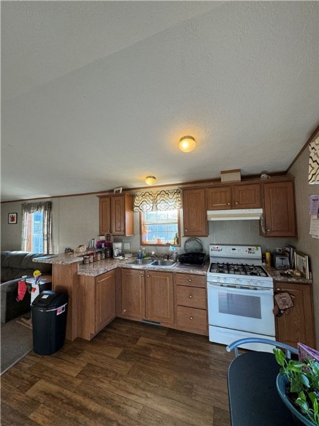 33 Main St, Home with 0 bedrooms, 0 bathrooms and 10 parking in Lewis Run PA | Image 25