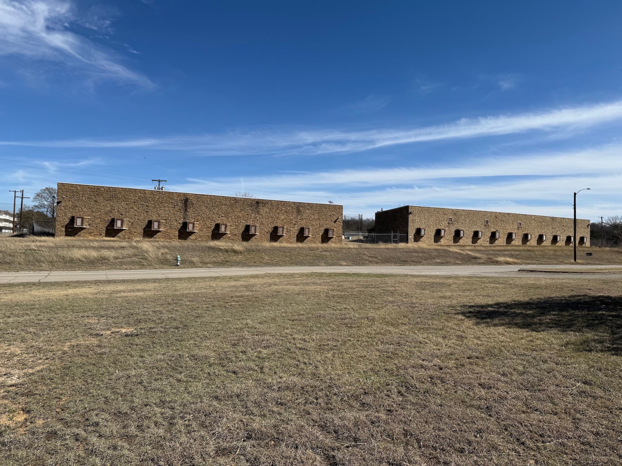 Commercial Sale in Mineral Wells