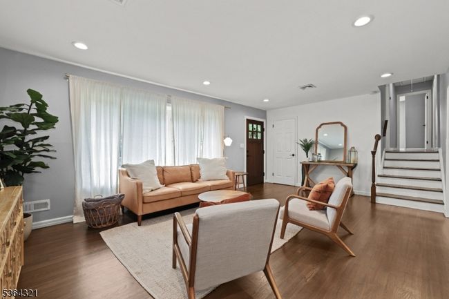 30 Longview Rd, House other with 3 bedrooms, 1 bathrooms and null parking in Cedar Grove NJ | Image 5