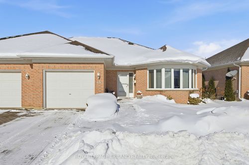 45 Ilderbrook Cir, Ilderton, ON, N0M2A0 | Card Image