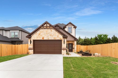 232 Hilltop Dr, Ennis, TX, 75119-8850 | Card Image