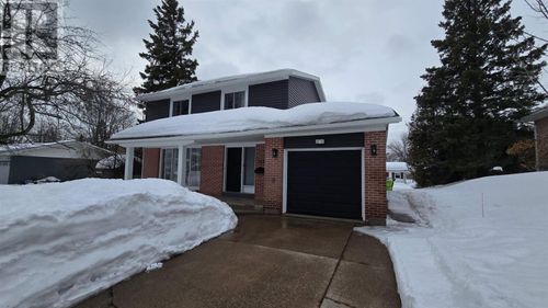 123 Palace Dr, Sault Ste. Marie, ON, P6B5H7 | Card Image