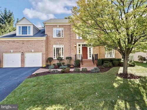 1911 Kentsdale Ln, VIENNA, VA, 22182-3789 | Card Image