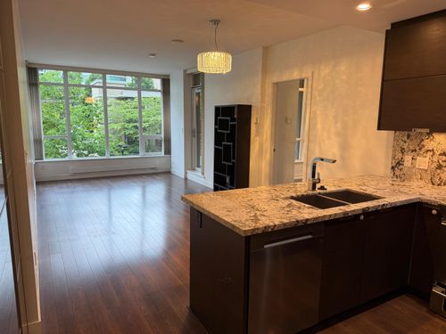 201-2077 Rosser Ave, Burnaby, BC, V5C0G6 | Card Image