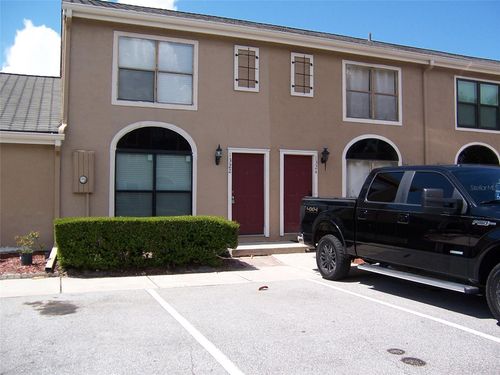 1322 Casa Park Cir, WINTER SPRINGS, FL, 32708-5411 | Card Image
