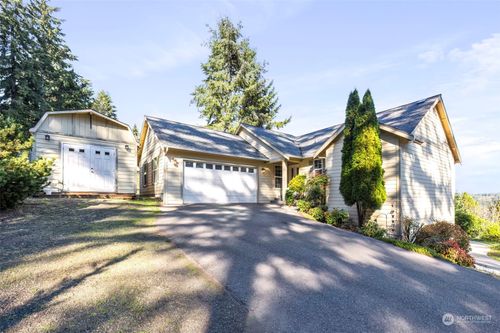 292 E Lakeland Drive, Allyn, WA, 98524 | Card Image