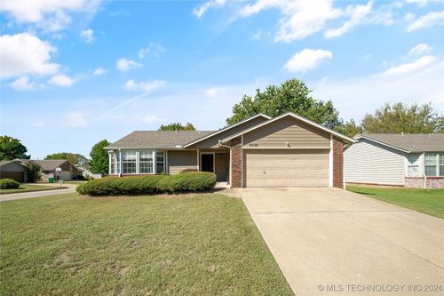 13220 S 86th Eastplace, Bixby, OK, 74008 | Card Image