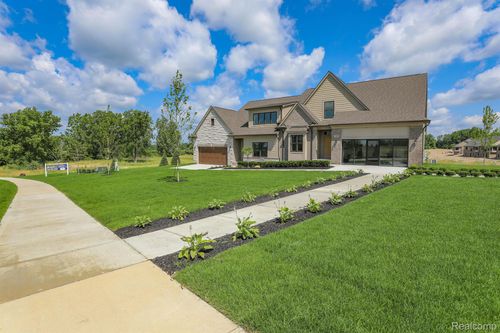 705 Brookstone Drive, Oxford Charter Township, MI, 48371 | Card Image