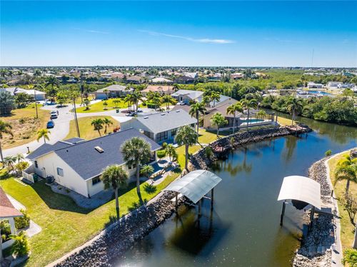 302 Singapore Rd, PUNTA GORDA, FL, 33950-7527 | Card Image