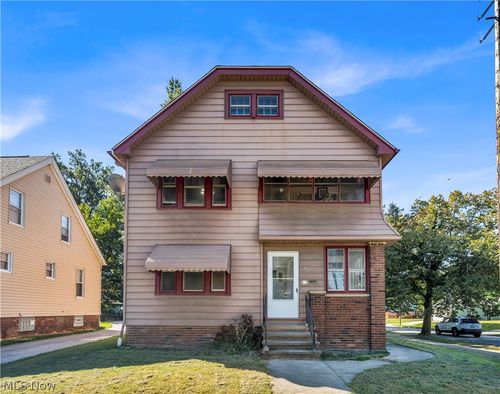 1dn-954 E 239th St, Euclid, OH, 44123-2542 | Card Image