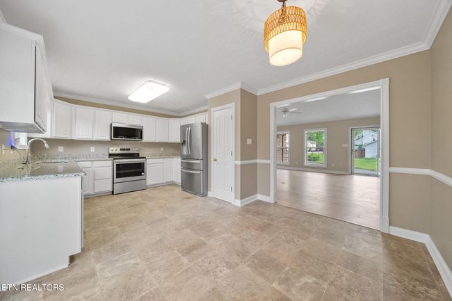 4762 Cabbage Ln, House other with 3 bedrooms, 2 bathrooms and null parking in Knoxville TN | Image 6