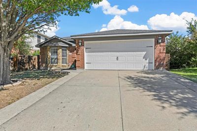 1013 Port Mansfield Drive, House other with 3 bedrooms, 2 bathrooms and null parking in Little Elm TX | Image 2