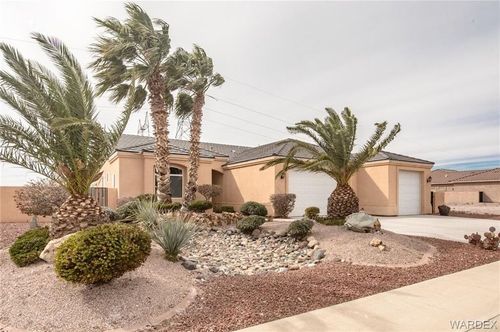 1033 Heritage Dr, Bullhead City, AZ, 86429-5945 | Card Image