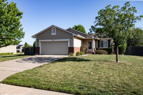 2212 E Carriage Dr., Derby, KS, 67037 | Card Image