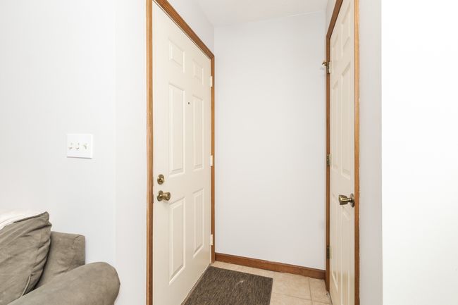APT-20 - 109 Urban St, Home with 2 bedrooms, 1 bathrooms and 1 parking in Bloomington IL | Image 13