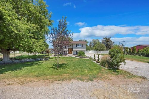 616 W Doris Ave, Paul, ID, 83347-8667 | Card Image