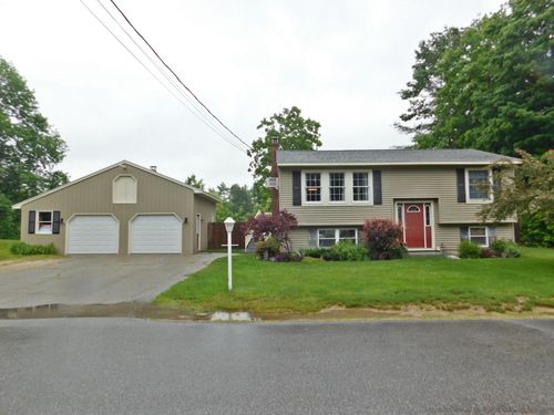 3 Spiro Ave, Gray, ME, 04039-9620 | Card Image