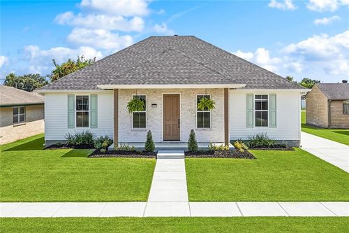 2421 Garden St, Meraux, LA, 70075-2541 | Card Image