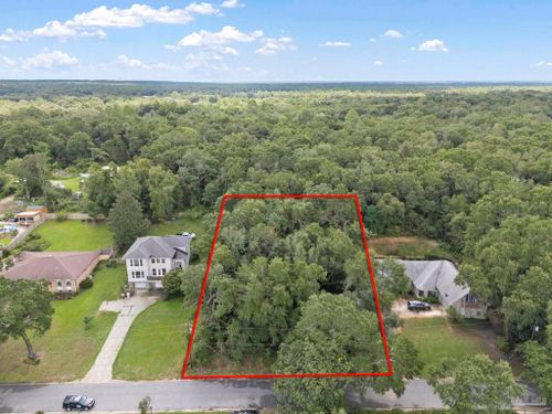 17 Lakeside Dr, Milton, FL, 32583 | Card Image