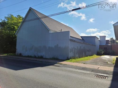 323 Frederick St, New Glasgow, NS, B2H3N9 | Card Image