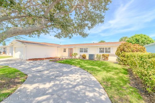 125 Deleon Rd, Cocoa Beach, FL, 32931-2605 | Card Image