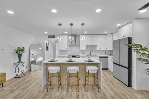 apt-d2-2905 Victoria Pl, Coconut Creek, FL, 33066-1357 | Card Image