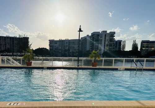 1218-3000 S Ocean Dr, HOLLYWOOD, FL, 33019-2821 | Card Image