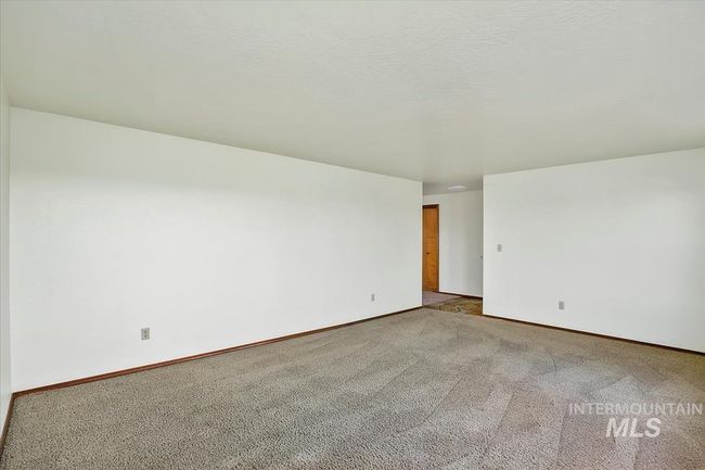 16476 Ustick Rd, House other with 3 bedrooms, 2 bathrooms and 2 parking in Caldwell ID | Image 7