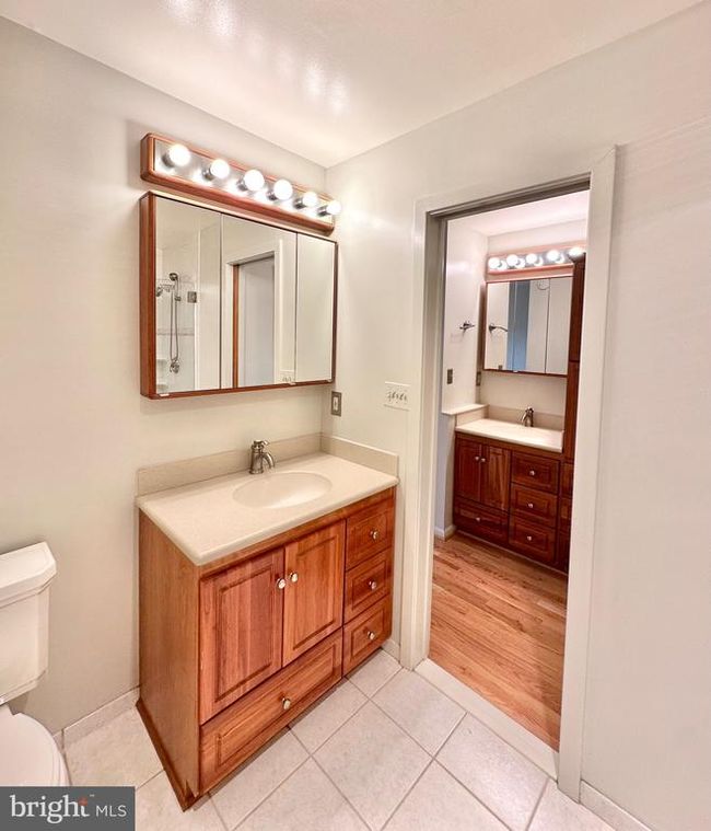 2021 Lakebreeze Way, Townhouse with 3 bedrooms, 4 bathrooms and null parking in RESTON VA | Image 26