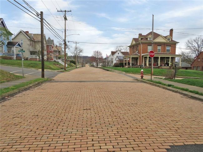 1302 Vance Ave, House other with 4 bedrooms, 2 bathrooms and 2 parking in Coraopolis PA | Image 27