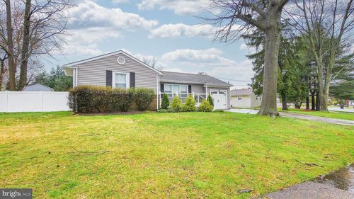 2 Clement Dr, SOMERDALE, NJ, 08083-2202 | Card Image