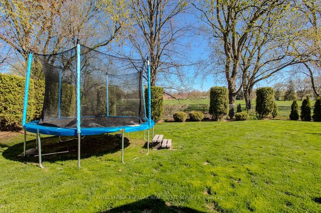 11 Norma Cres, House other with 5 bedrooms, 4 bathrooms and 4 parking in Ancaster ON | Image 9