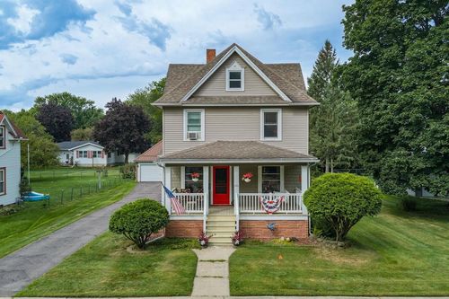 520 Ellinwood Ave, Reedsburg, WI, 53959-1852 | Card Image