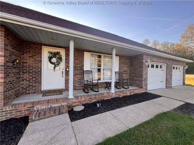 38 Stoney Brook Drive, House other with 3 bedrooms, 2 bathrooms and null parking in Point Pleasant WV | Image 3