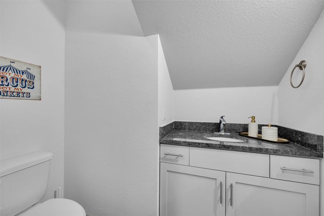 8705 Tudor Pl, Townhouse with 3 bedrooms, 3 bathrooms and null parking in Dallas TX | Image 12