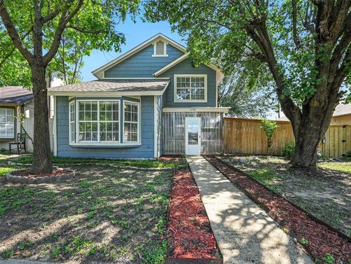 2108 Chatham Square Ct, Dallas, TX, 75227-7639 | Card Image