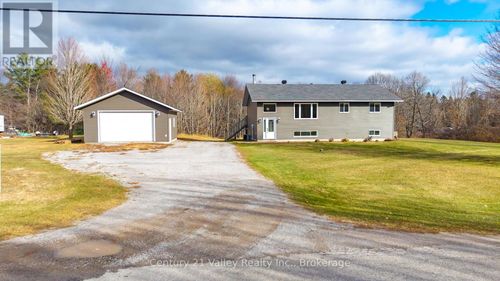 1776 Lemke Rd, Pembroke, ON, K8A6W5 | Card Image