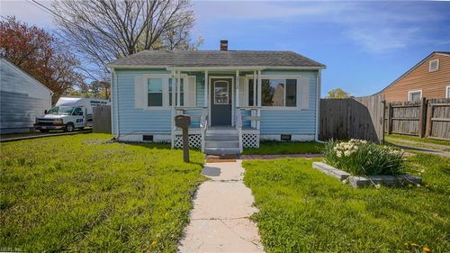 2712 Mark St, Chesapeake, VA, 23324-2946 | Card Image