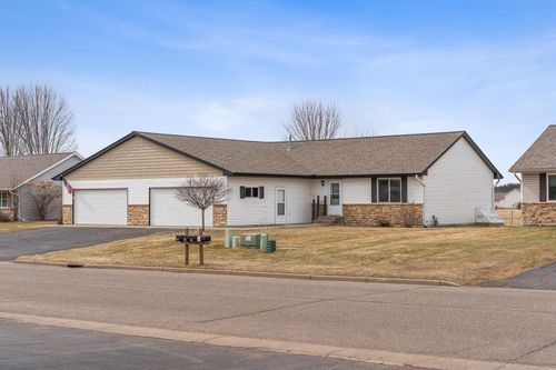 905 W Ridge Court, New Richmond, WI, 54017 | Card Image