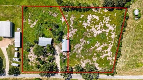 275 Cross Road, Kingsbury, TX, 78638 | Card Image